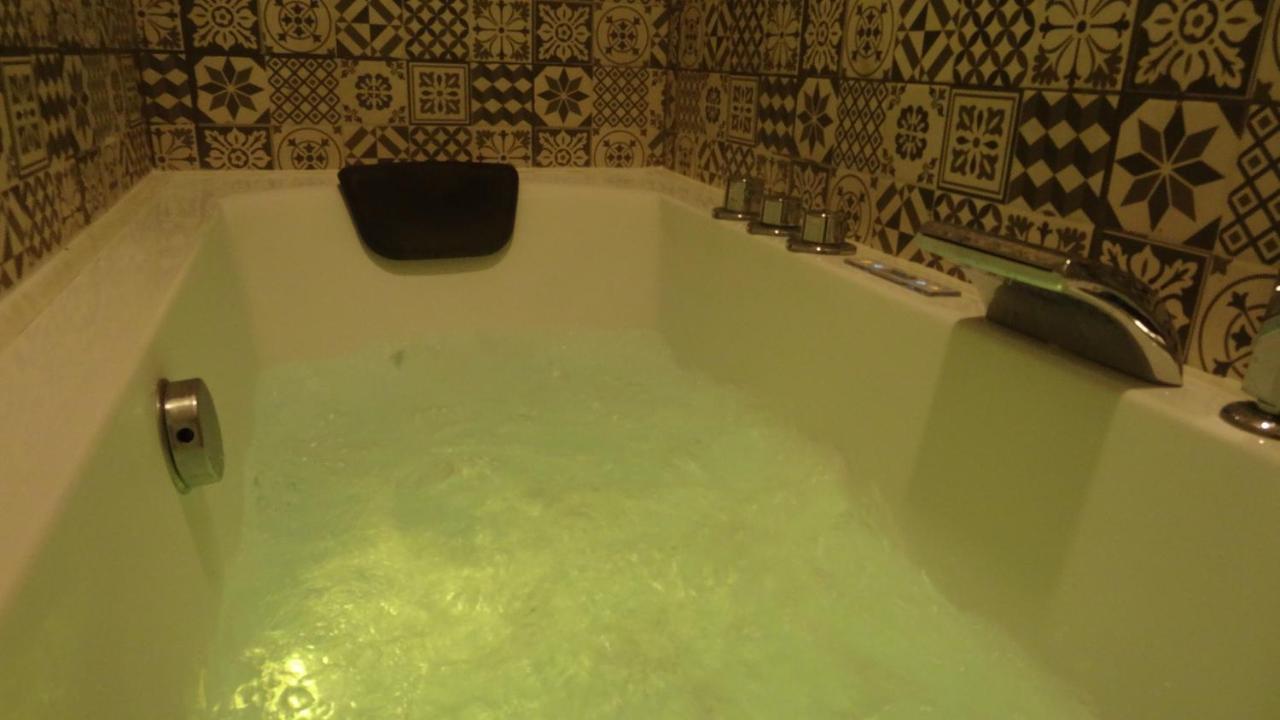 Cozy Rooms 12 บาเลนเซีย ภายนอก รูปภาพ